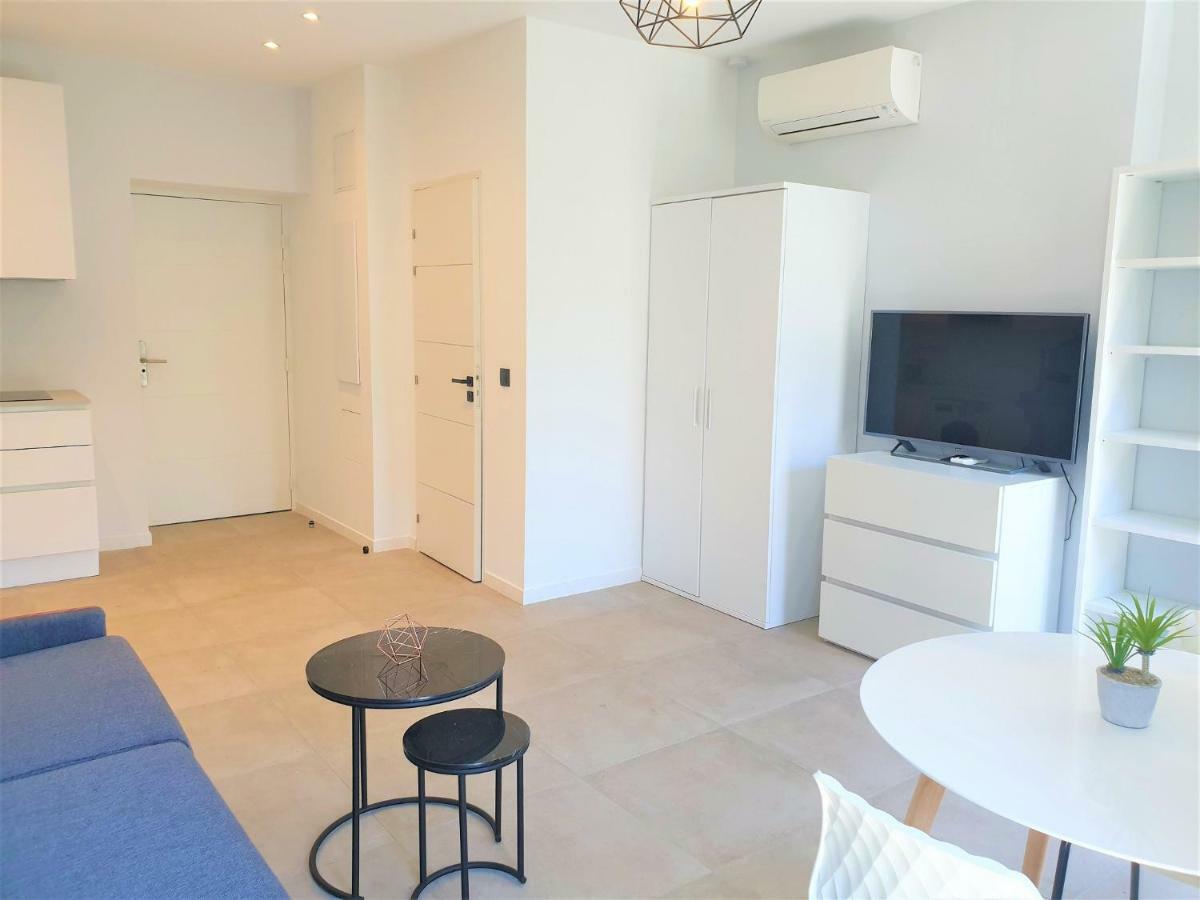 Centre 302 Apartment *